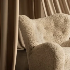 Audo Copenhagen Den Trætte Mand Fåreskind Moonlight/Røget Eg^ Stue|Stole