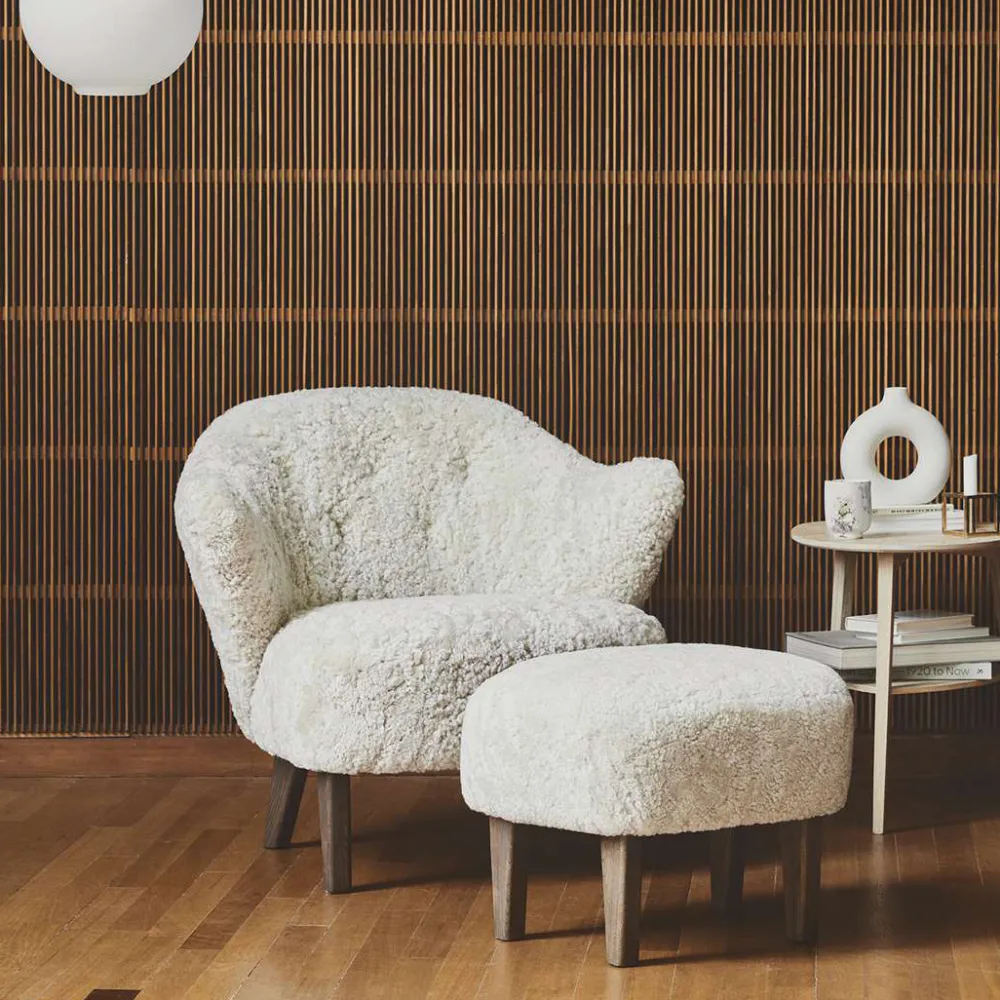 Audo Copenhagen Ingeborg Med Fodskammel Fåreskind Moonlight/Røget Eg^ Stole|Stue