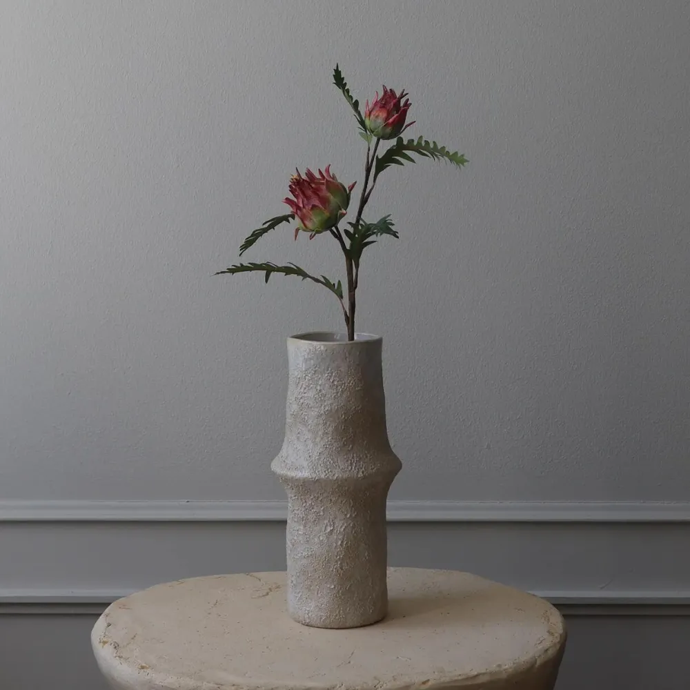 Botané Studios Artichoke Branch Red^ Kunstige Blomster