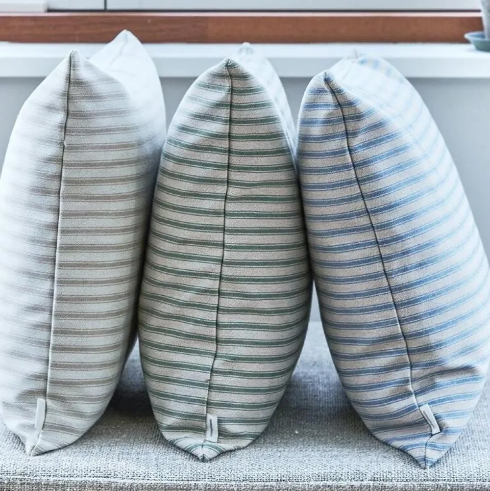 Compliments Outdoor Fine Stripe Cushion Dusty Blue 40x60 cm^ Udendørs|Puder