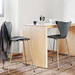Fritz Hansen 3197 Serie 7 Høj Barstol^ Stole