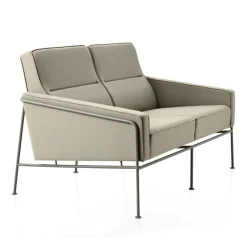 Fritz Hansen 3302 Sofa 2-Pers Stof^ Sofaer|Stue