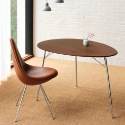 Fritz Hansen Æggebordet^ Stue|Køkken