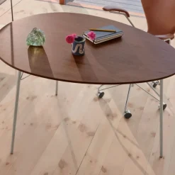 Fritz Hansen Æggebordet^ Stue|Køkken