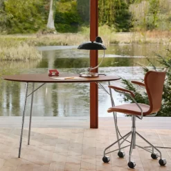 Fritz Hansen Æggebordet^ Stue|Køkken