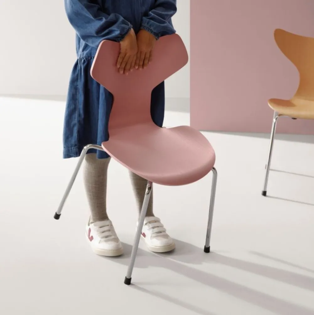 Fritz Hansen Grand Prix Børnestol^Børn Børneværelse|Møbler