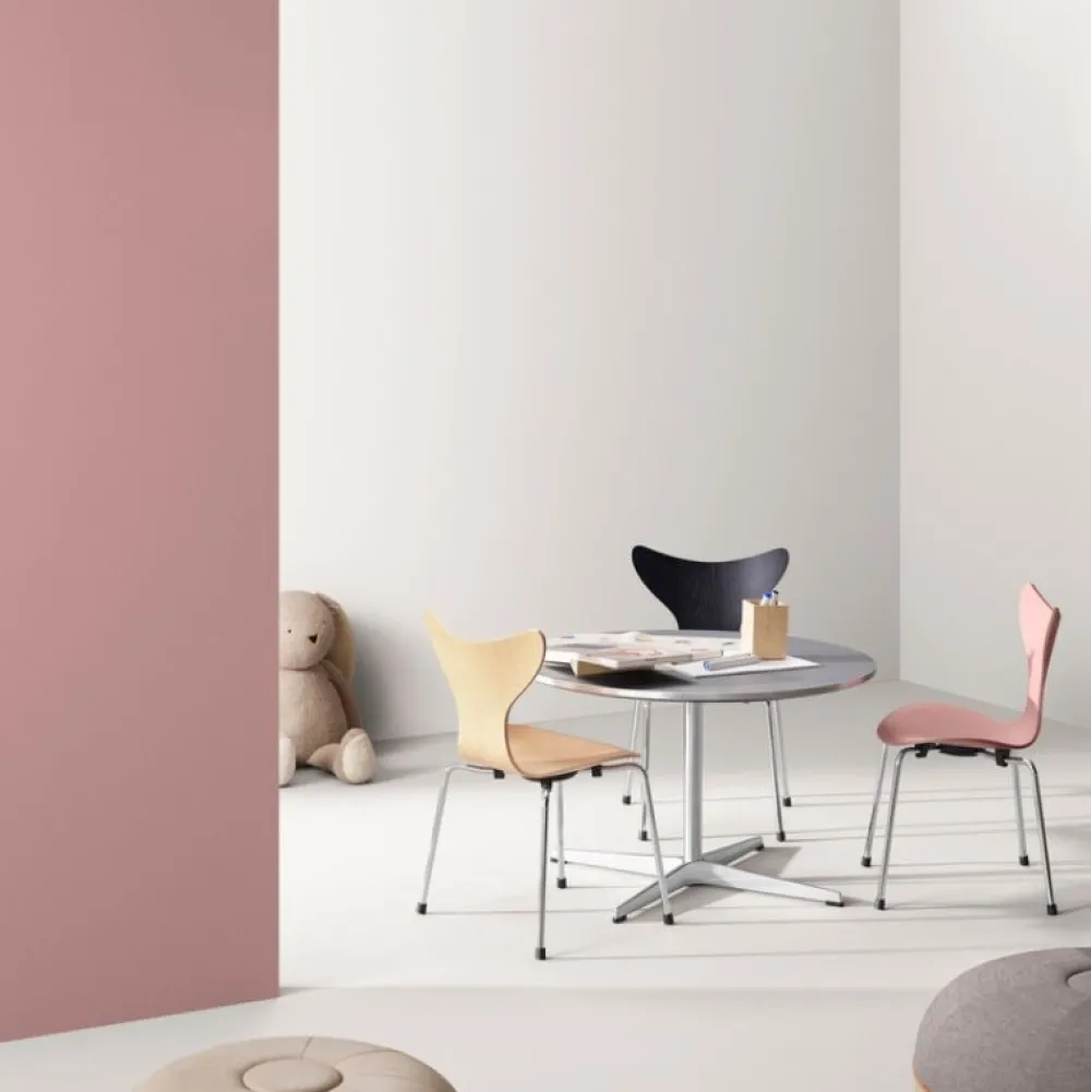 Fritz Hansen Liljen Børnestol^Børn Børneværelse|Møbler