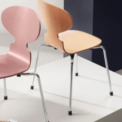 Fritz Hansen Myren Børnestol^Børn Børneværelse|Møbler