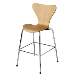Fritz Hansen Serie 7™ 3107 Junior Chair Oak^Børn Børneværelse|Møbler