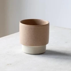 Julie Damhus Studio Oda Krus Beige^ Keramik & Porcelæn