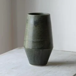 Julie Damhus Studio Oda Vase Grøn Stor^ Vaser|Keramik & Porcelæn