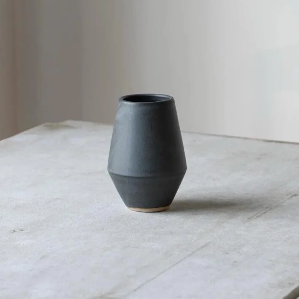Julie Damhus Studio Oda Vase Blå Lille^ Vaser|Keramik & Porcelæn