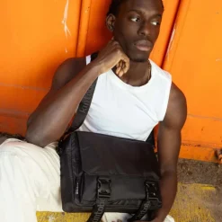 Kintobe LEO Messenger Bag Jet Black^Dame Accessories|Accessories