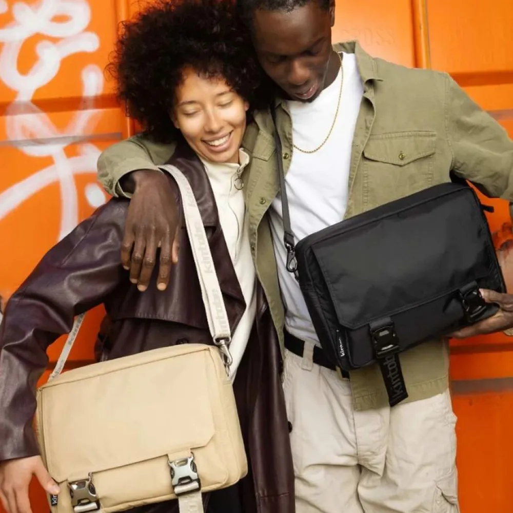 Kintobe LEO Messenger Bag Jet Black^Dame Accessories|Accessories