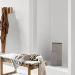 Kristina Dam Studio Column Coat Rack Oiled Oak^ Knager & Greb|Entré