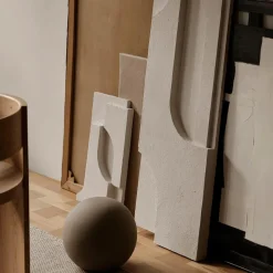 Kristina Dam Studio Serif Relief Large^ Andet Boligtilbehør