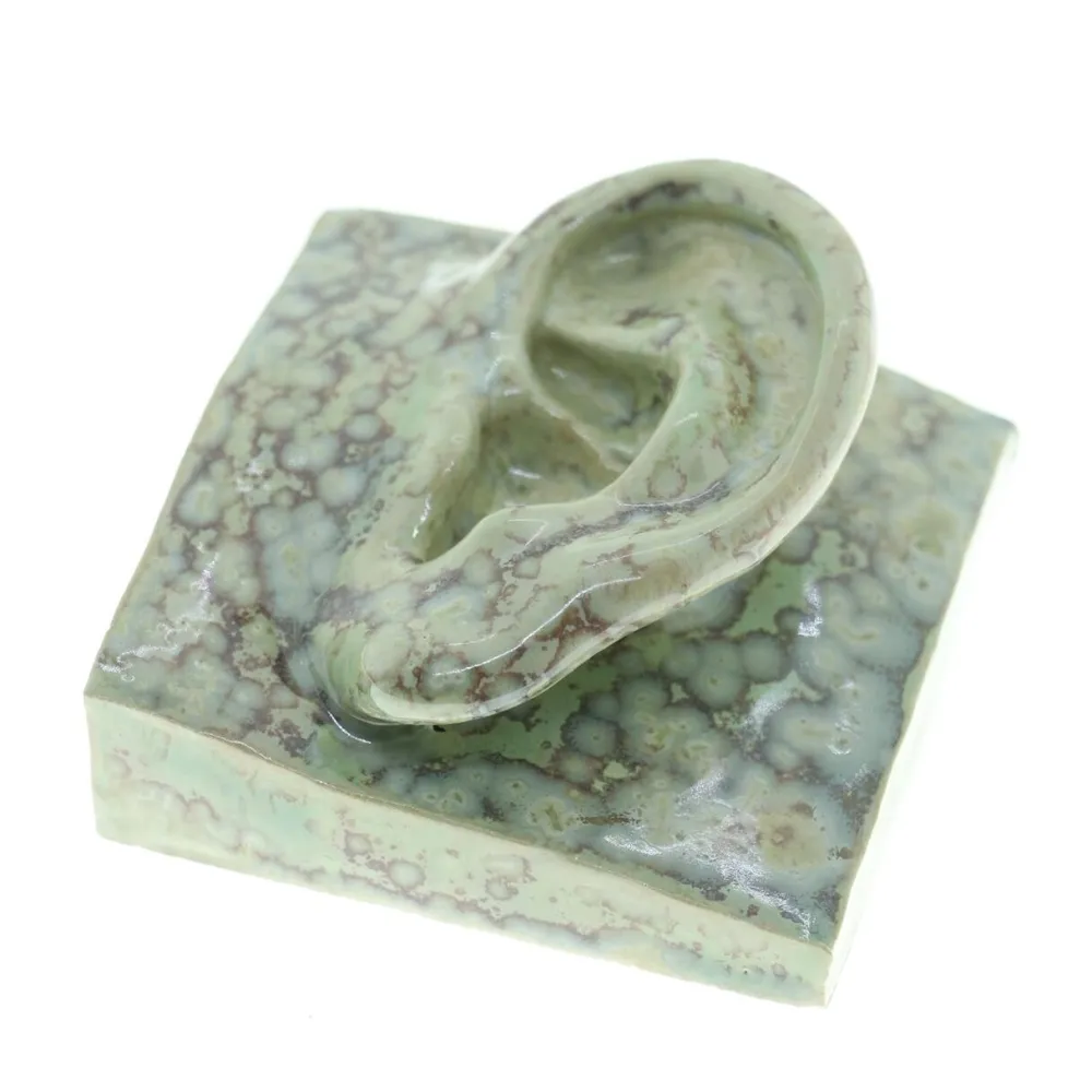 Laoru Laoru Left Ear Relief Crystal Green^ Keramik & Porcelæn