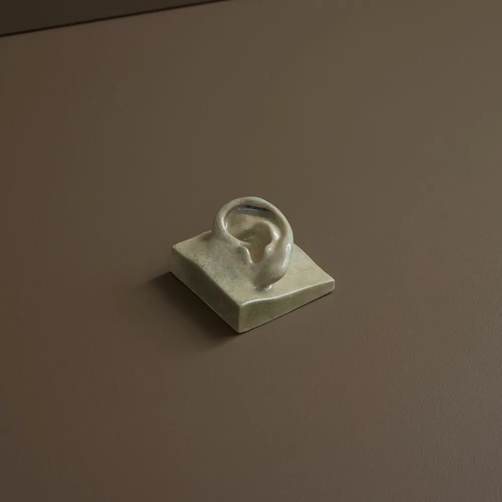 Laoru Laoru Left Ear Relief Crystal Green^ Keramik & Porcelæn