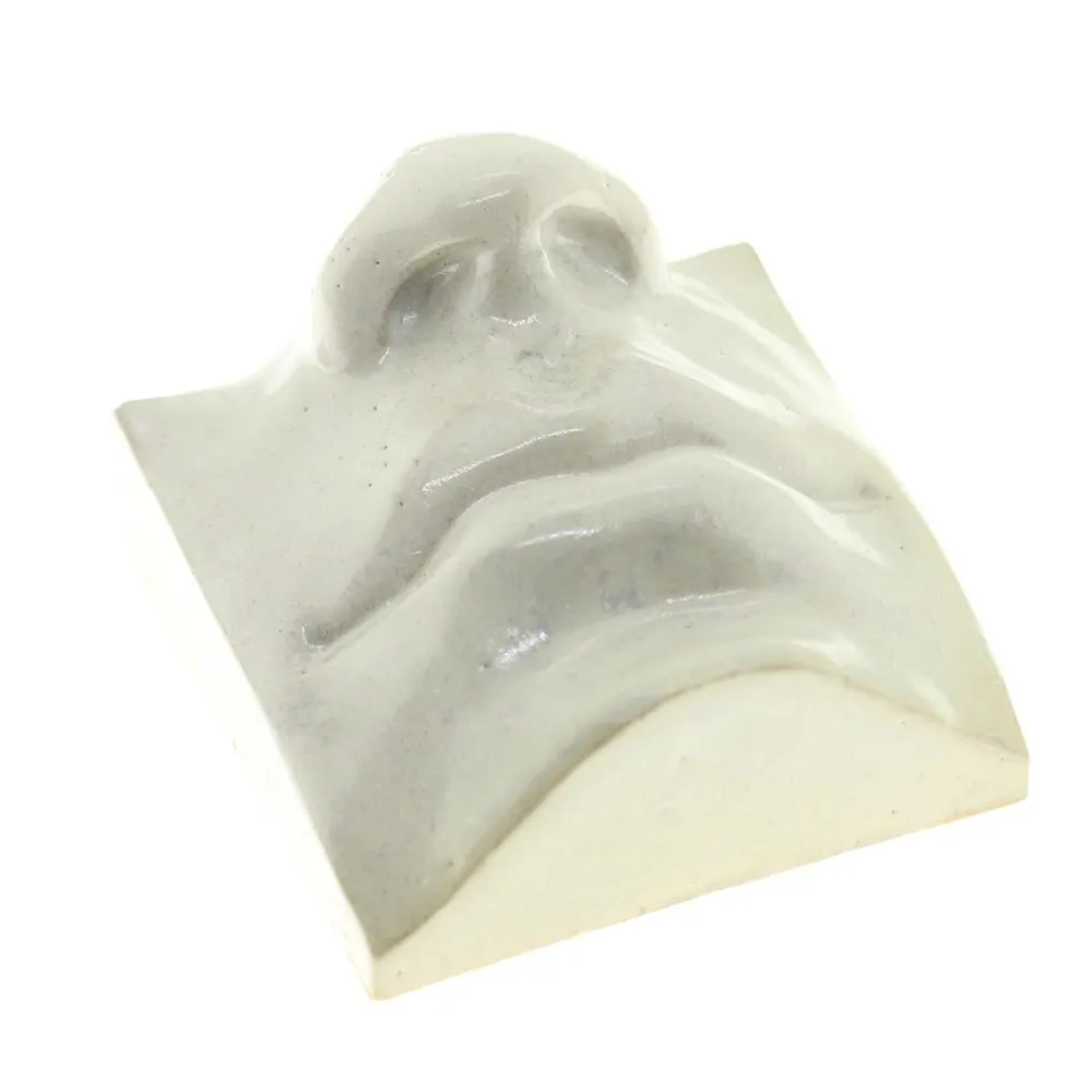 Laoru Laoru Mouth I Relief Antique White^ Keramik & Porcelæn