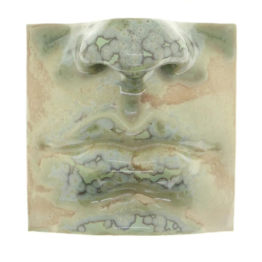 Laoru Laoru Mouth I Relief Crystal Green^ Keramik & Porcelæn