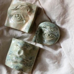 Laoru Laoru Rounded Eye Left Relief Crystal Green^ Keramik & Porcelæn