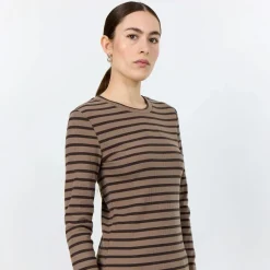 Leveté Room Neddie 2 T-shirt Dark Brown^Dame Overdele