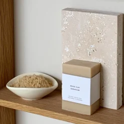 Mellow Mind Beige Clay Bath Salt Geranium Uplifting^ Velvære