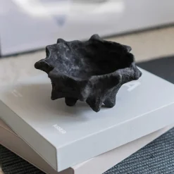 Mette Ditmer Art Piece Chestnut Black^ Andet Boligtilbehør|Keramik & Porcelæn