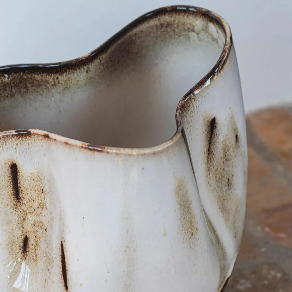 Mette Ditmer By Hand Curve Vase Off-White Small^ Andet Boligtilbehør|Vaser