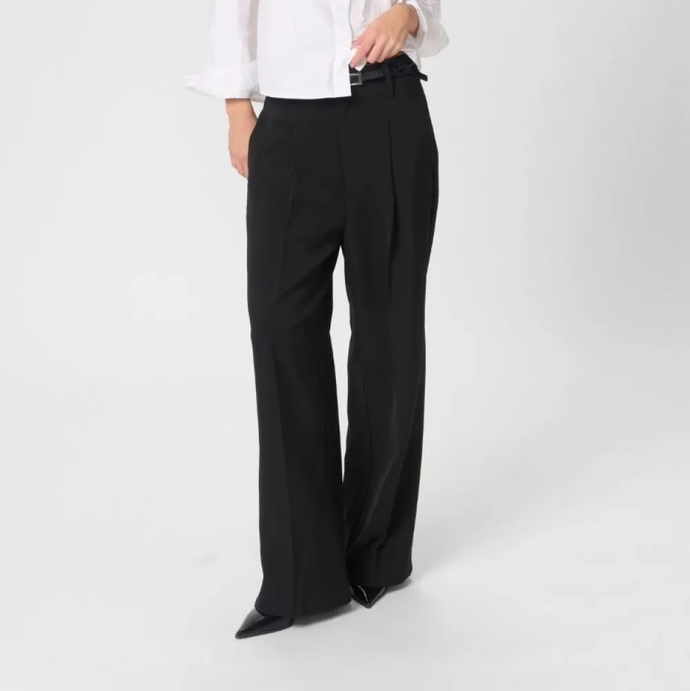 My Essential Wardrobe My Essential The Tailored High Pant Black^Dame Underdele