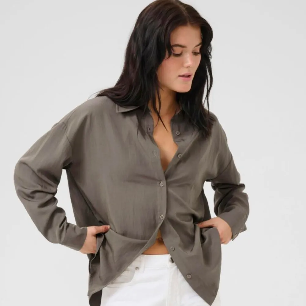 My Essential Wardrobe Gilda Boxy Shirt Walnut^Dame Overdele