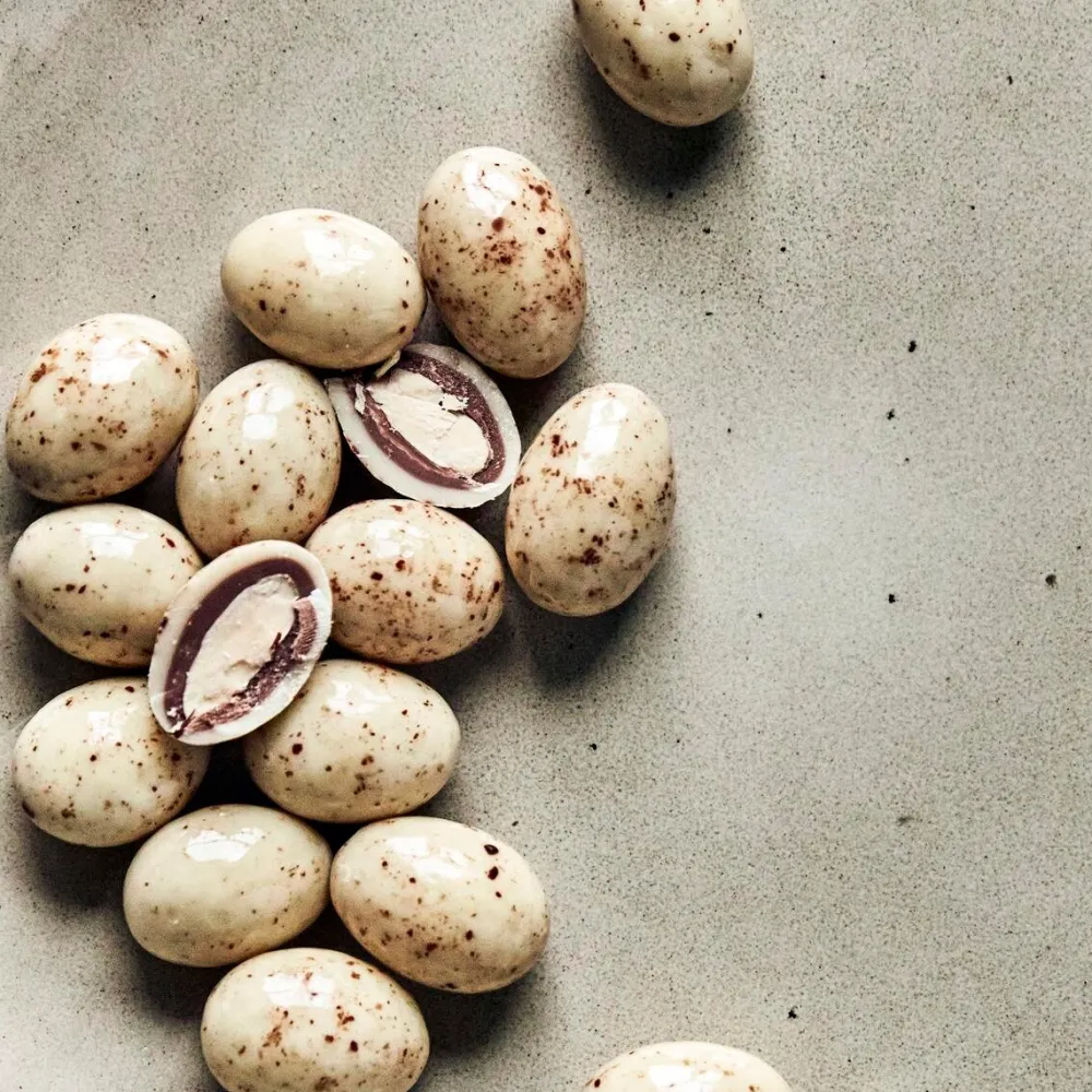 Nicolas Vahé Chocolate Covered Almonds Caramel^ Delikatesser