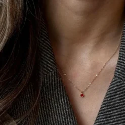 Soï Aya Krystal Halskæde Rød Agate^ Smykker