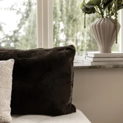 Specktrum Adalyn Pillow Dark Brown^ Puder