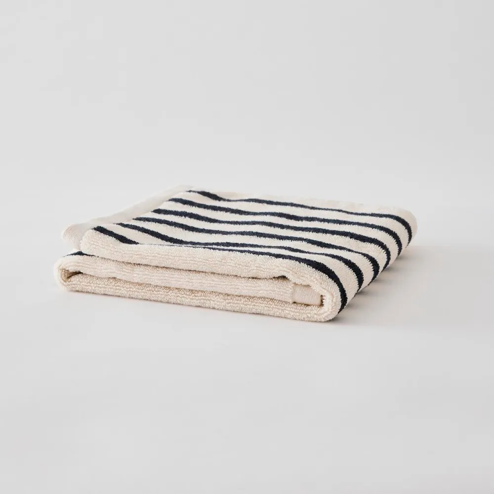 Tell Me More Bonnie Hand Towel Black^ Badeværelse