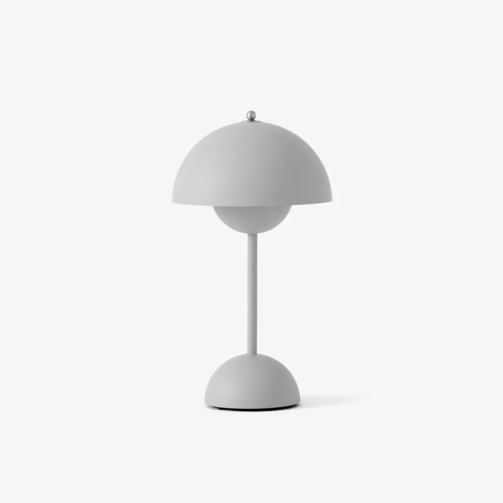 &Tradition Flowerpot Portable Table Lamp VP9 Matt Light Grey^Børn Belysning|Bordlamper