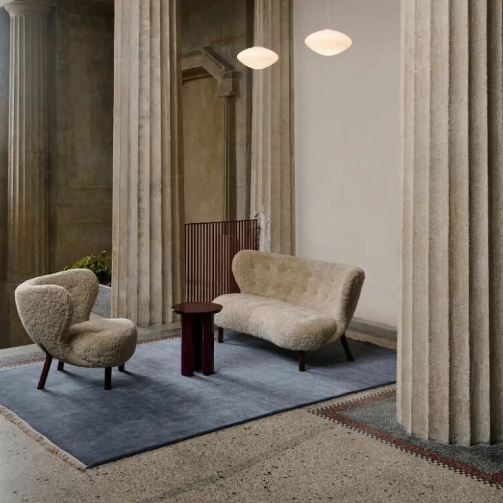 &Tradition Lille Petra VB2 Sofa Moonlight Sheepskin Oak Legs^ Stue|Sofaer