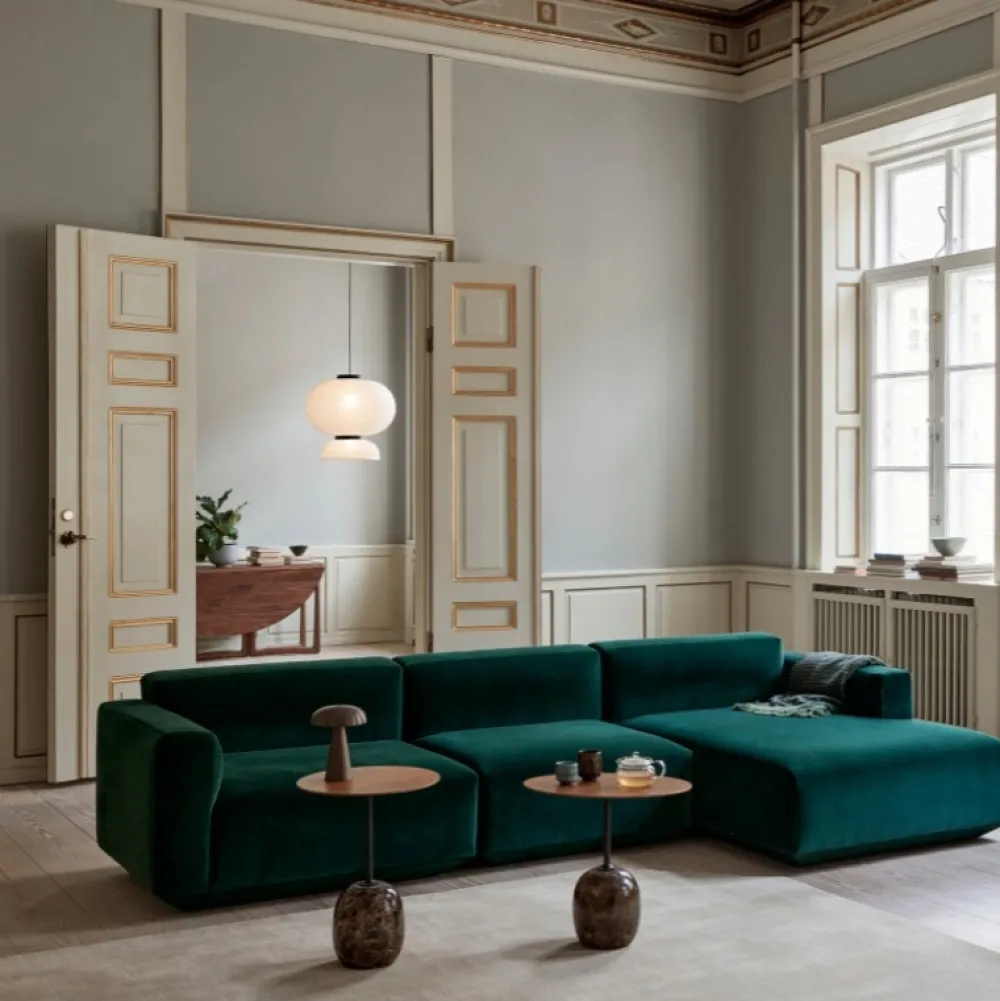 &Tradition LN9 Lato Bord Warm Black/Valnød Ø50 cm^ Borde