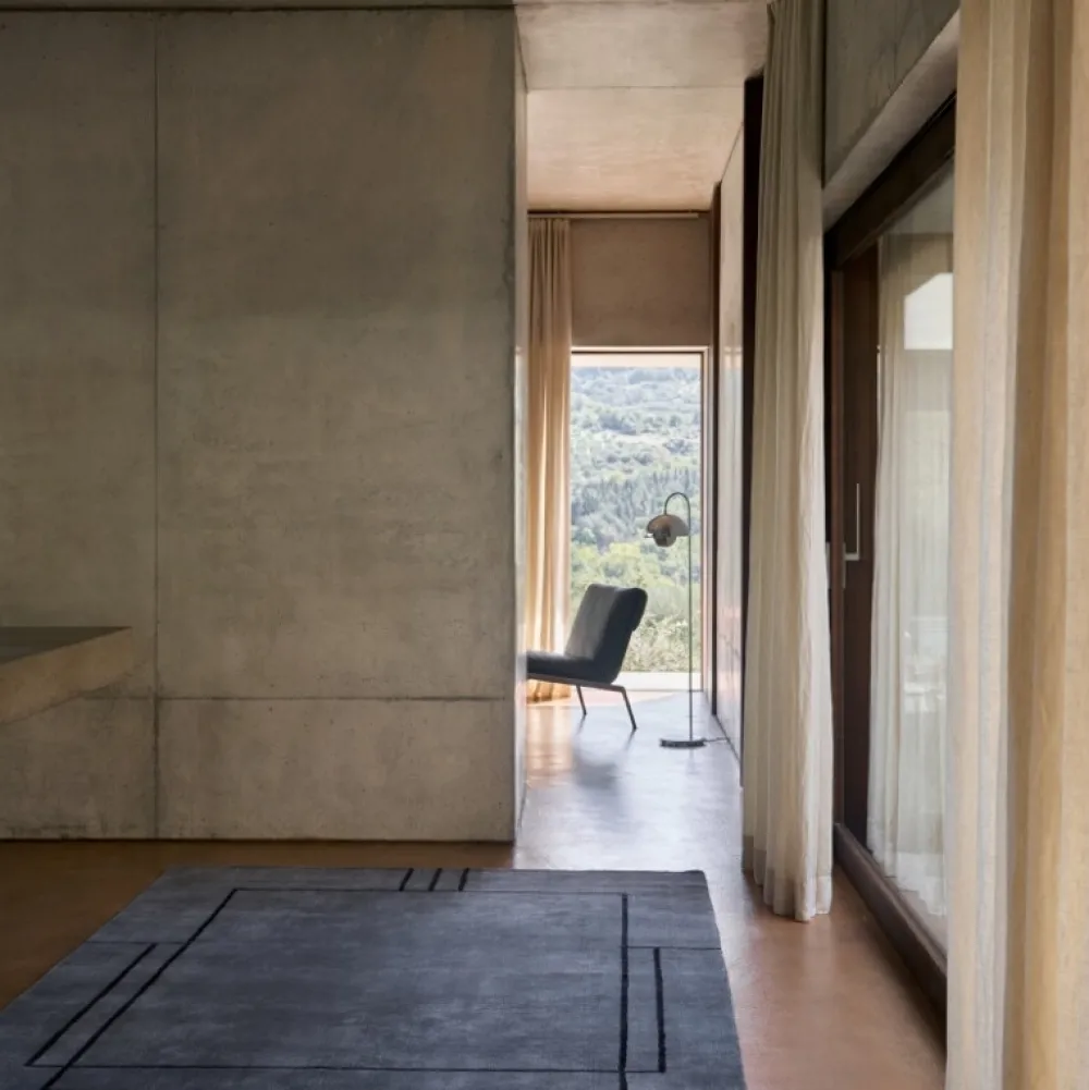 &Tradition Muno LN18 Black Noble Leather^ Stue|Stole