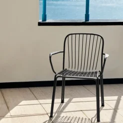 &Tradition Thorvald SC95 Armstol Warm Black^ Stole|Havemøbler