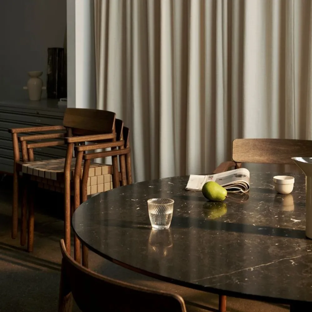 &Tradition TK9 Betty Chair Smoked Oak^ Stue|Stole