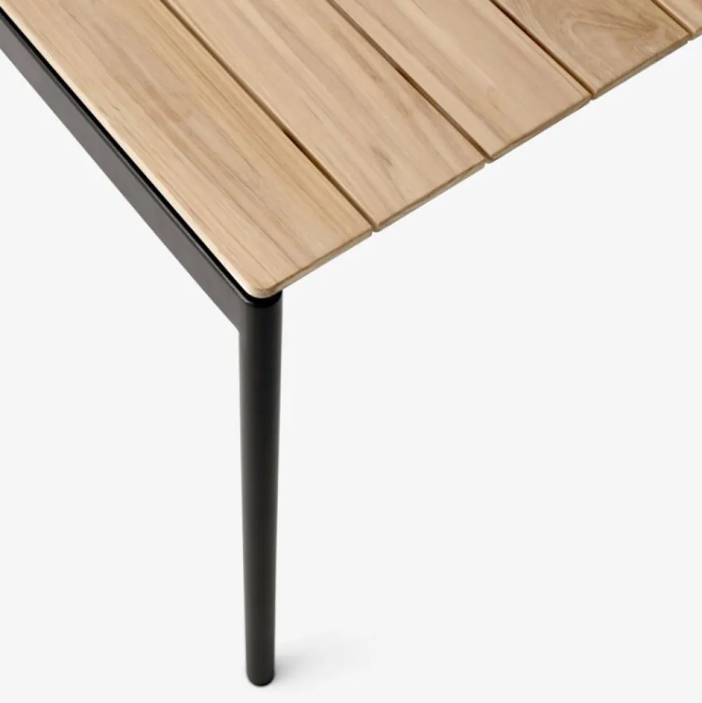 &Tradition Ville AV26 Spisebord Warm Black^ Havemøbler